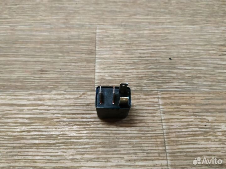 Реле 24435922 Opel Astra H (2004-2015)