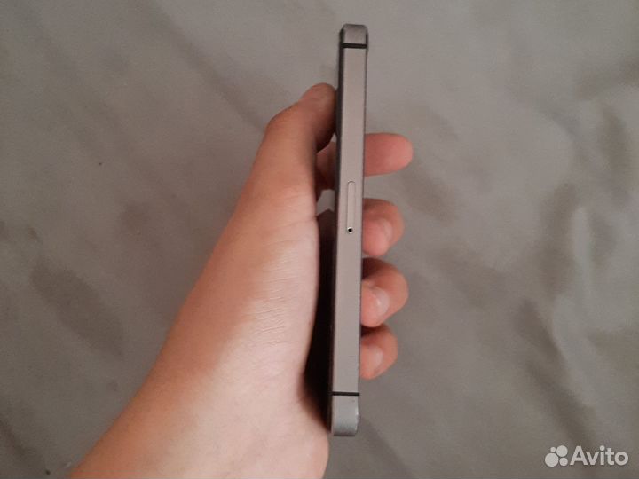 iPhone 5S, 32 ГБ