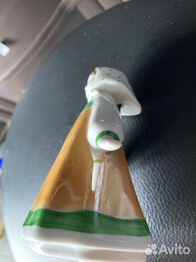 Статуэтка фарфоровая, Юная танцовщица Дулево СССР