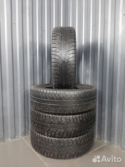 Bridgestone Ice Cruiser 7000S 185/65 R15 88T