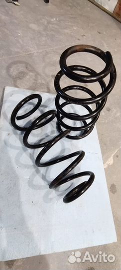 Продам передние пружины Хендай Санта фе 2