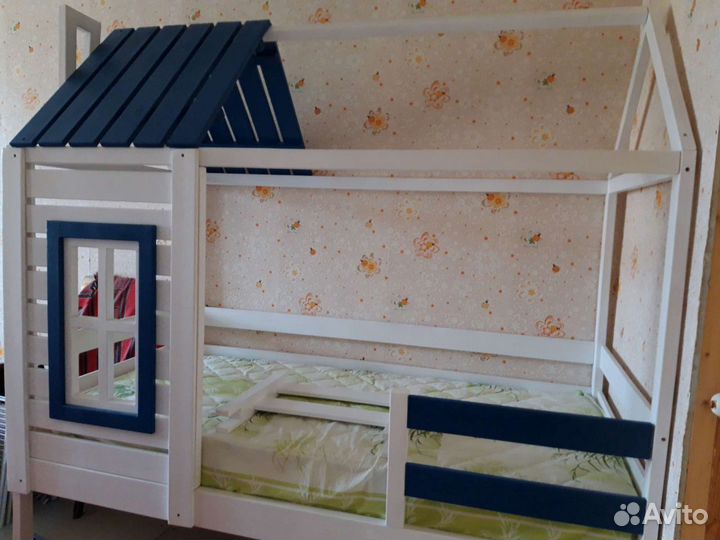 Детская кроватка домик бу