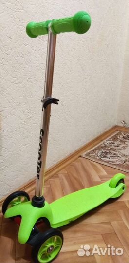 Самокат детский трехколесный новый