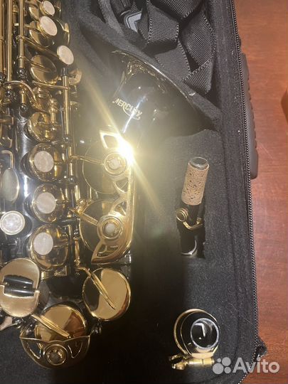 Саксофон сопрано mercury