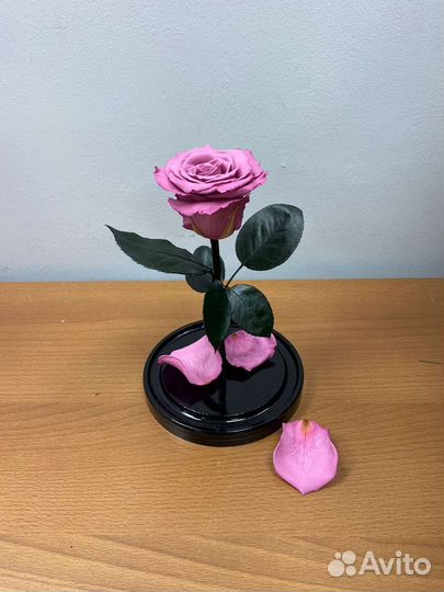 Роза в колбе сердце