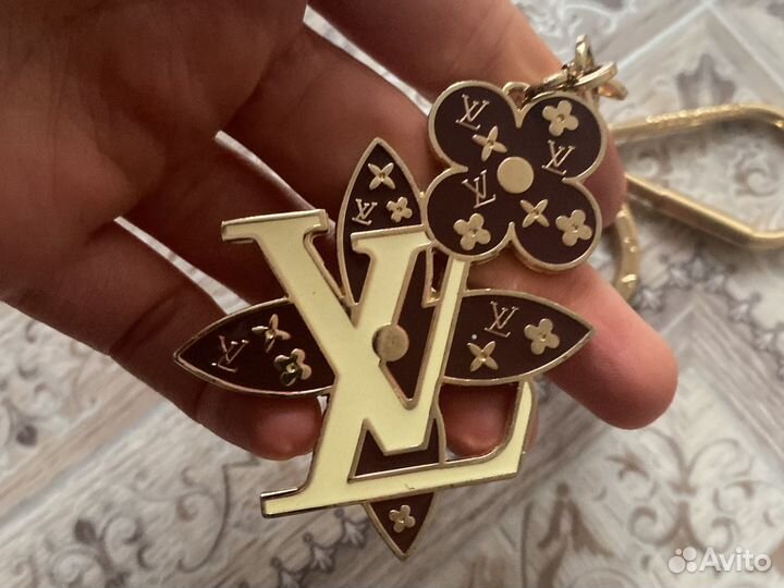 Брелок louis vuitton