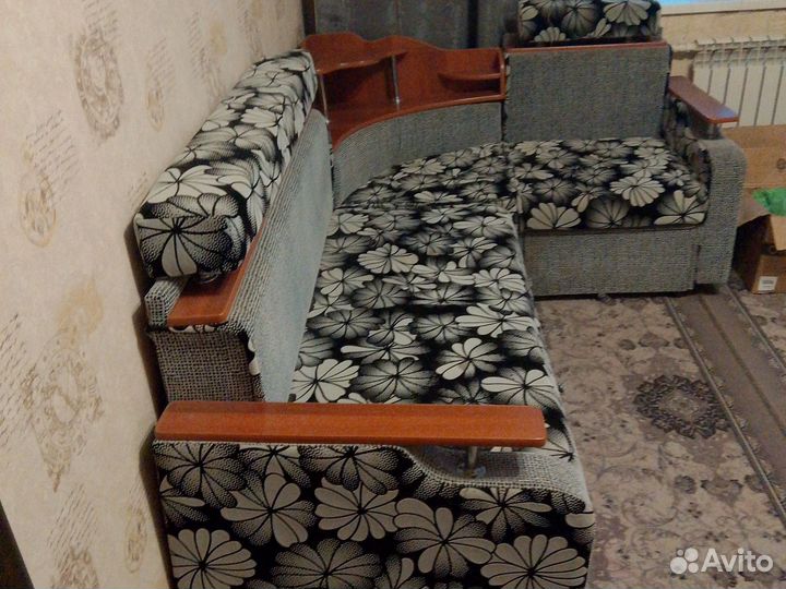 Угловой диван бу