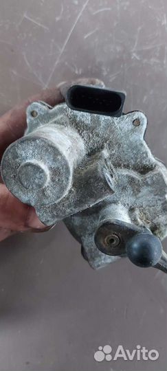 Регулятор впускного коллектора на Volkswagen Passa