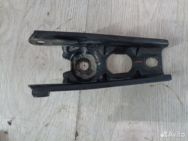 Опора двигателя двс Кронштейн Renault sandero step