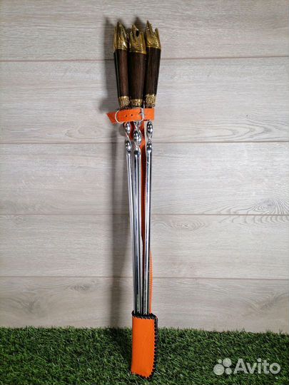 Набор шампуров Акулы объёмная рукоять в кожаном ко