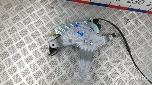 Рычаг ручного тормоза (ручник) mercedes benz C-cla