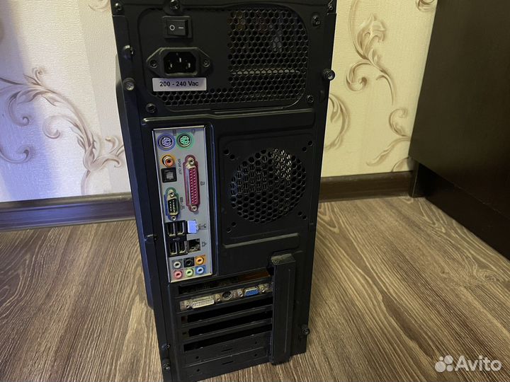 Офисный компьютер