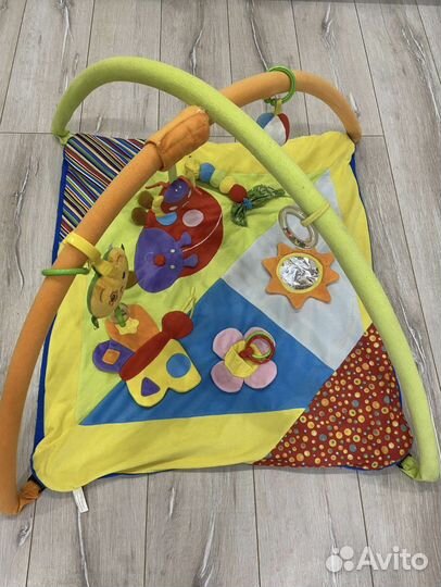 Развивающий коврик