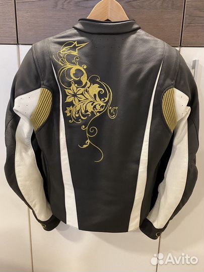 Мото куртка женская