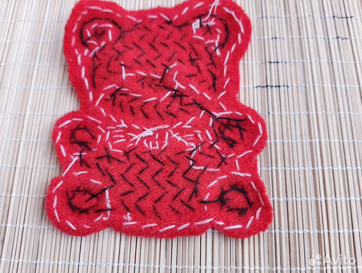 Аппликация на одежду