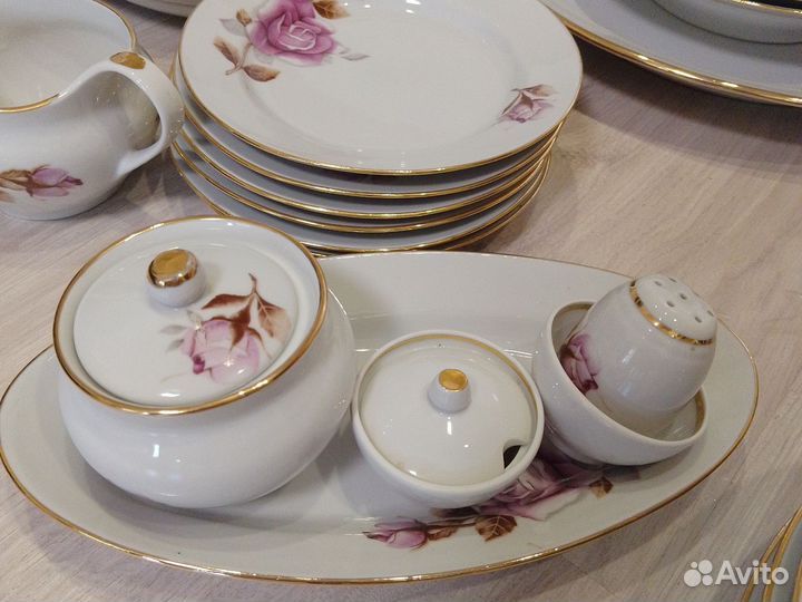 Сервиз столовый