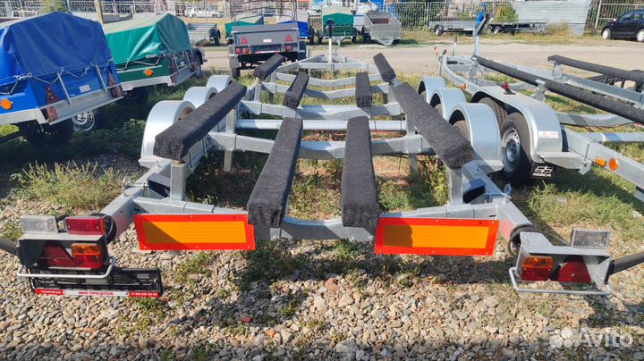 Прицеп для катеров и яхт мзса L 9025-3.35 исп. 101