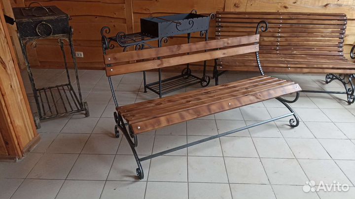 Лавка уличная