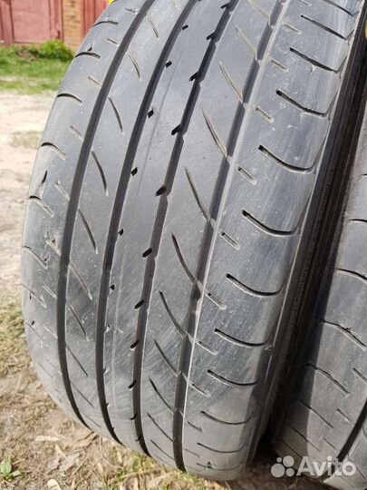 Yokohama BluEarth E51B 225/45 R17