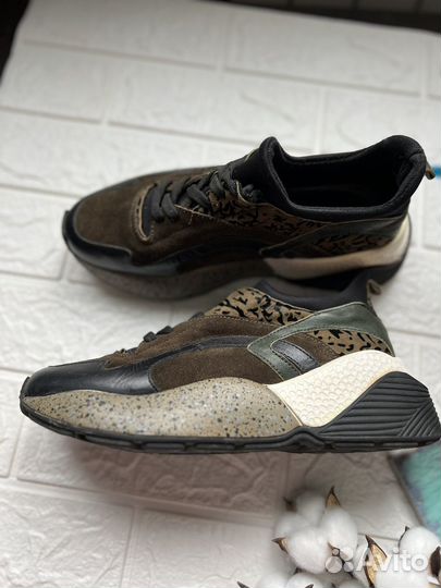 Кроссовки натуральная кожа 38 размер