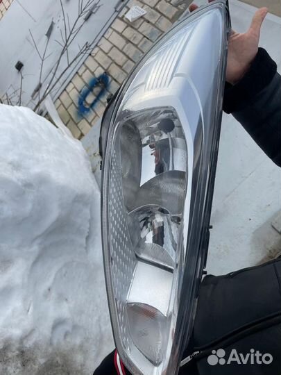 Фара передняя правая пас Форд фокус 3 рестайлинг