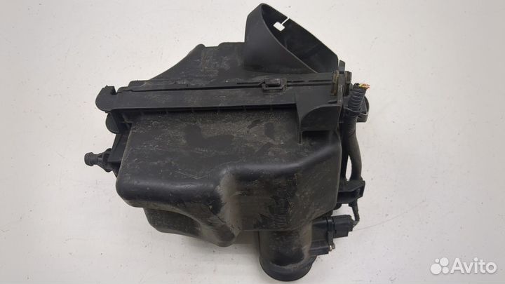 Корпус воздушного фильтра Nissan Juke, 2011