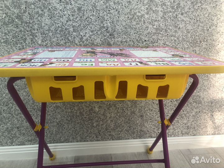 Детский стол и стул