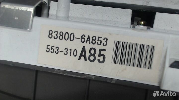 Щиток приборов Lexus LX, 2002