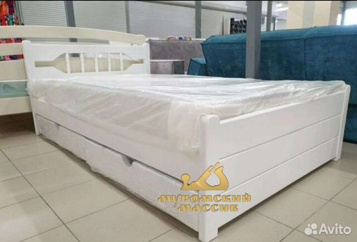 Кровать из массива дерева Крокус