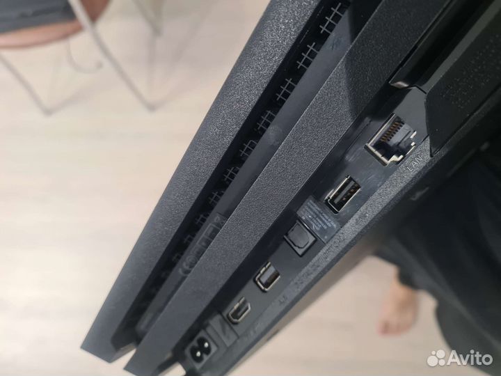 Sony playstation 4 PS4 pro