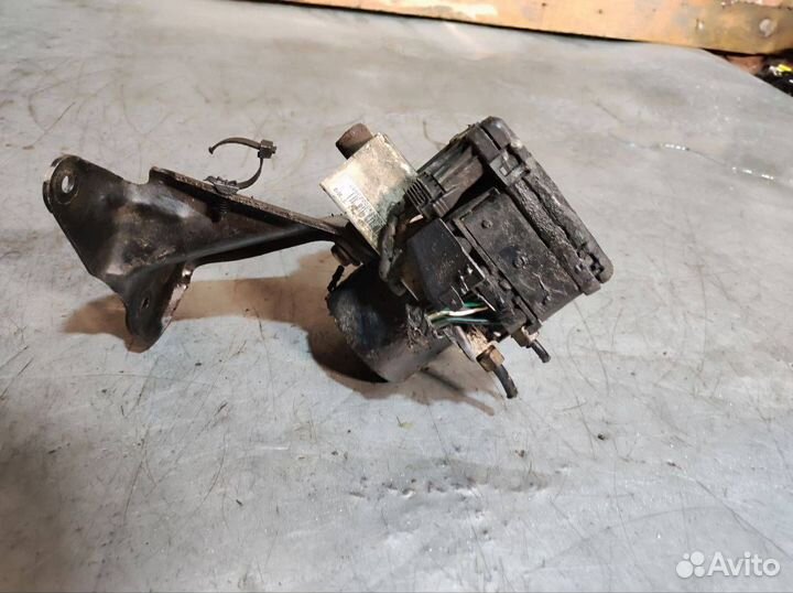Блок ABS Chrysler Voyager 4 2003 25020409433