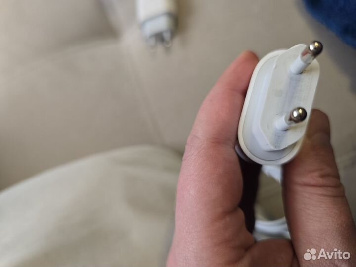 Оригинал. Зарядное устройство Apple 20W USB-C