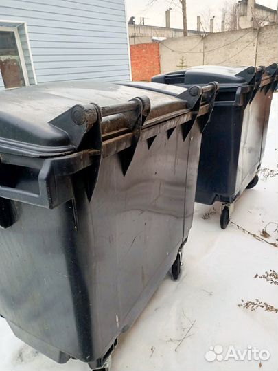 Контейнер для мусора 770л.б/у
