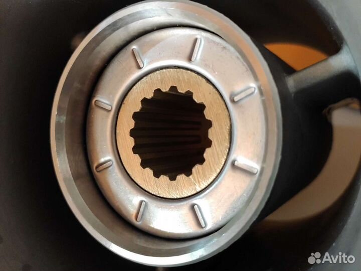 Винт гребной Yamaha 60-140 hp, шаг 19, сталь