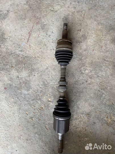 Полуось в зборе левая нисан тиана 2,5 J32