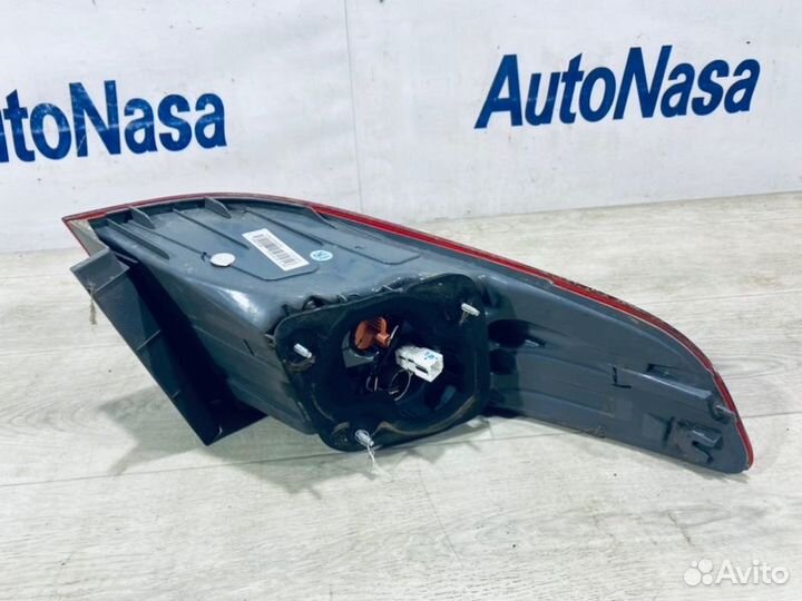 Фонарь задний правый Kia Rio 3 седан G4FC 1.6 2015