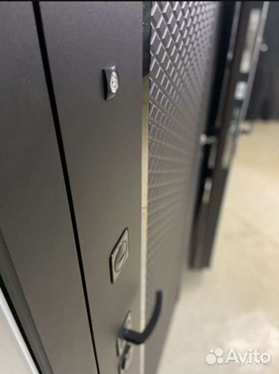 Дверь входная