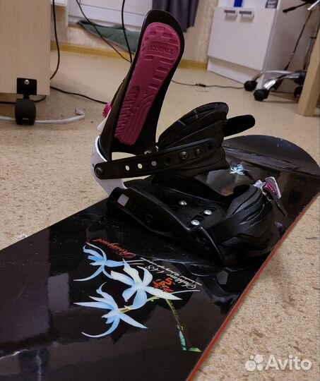 Сноуборд с креплениями Rossignol 148 комплект