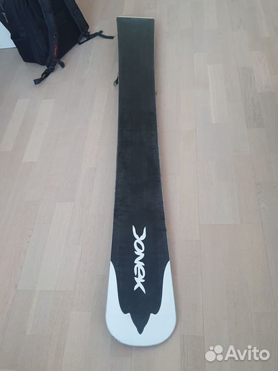Жесткий сноуборд donek