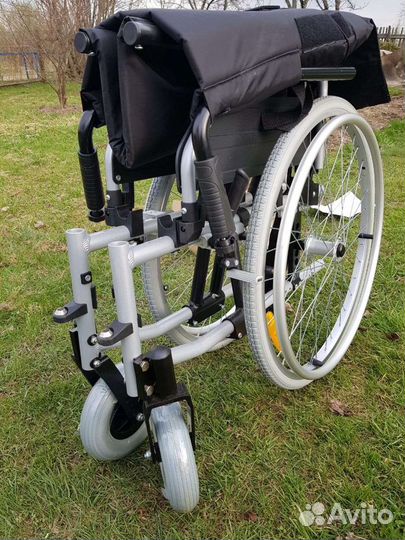 Инвалидная коляска новая