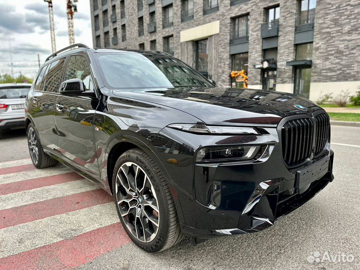 BMW X7 3.0 AT, 2024, 100 км