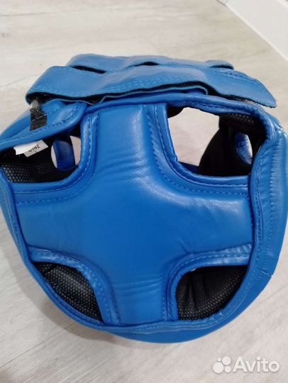 Шлем для единоборств