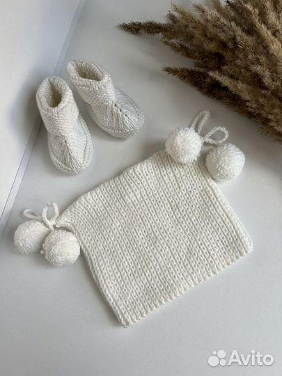 Детские пинетки, шапочки, кардиганы, носки
