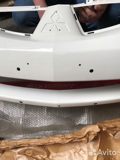 Бампер передний под спойлер Mitsubishi Lancer CS