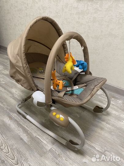 Шезлонг детский