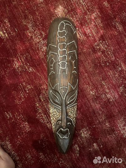 Африканские маски из дерева