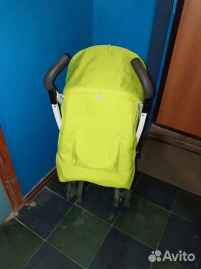 Прогулочная коляска трость