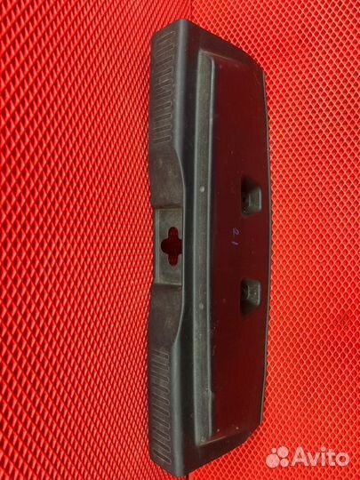 Накладка замка багажника Suzuki Solio Bandit MA36S