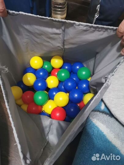 Детский сухой бассейн с шариками