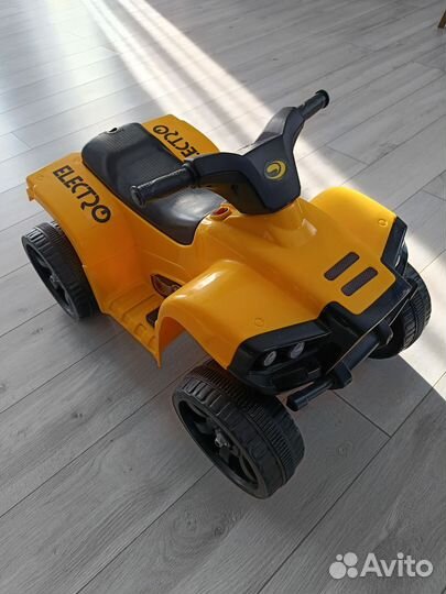Машинка игрушка большая